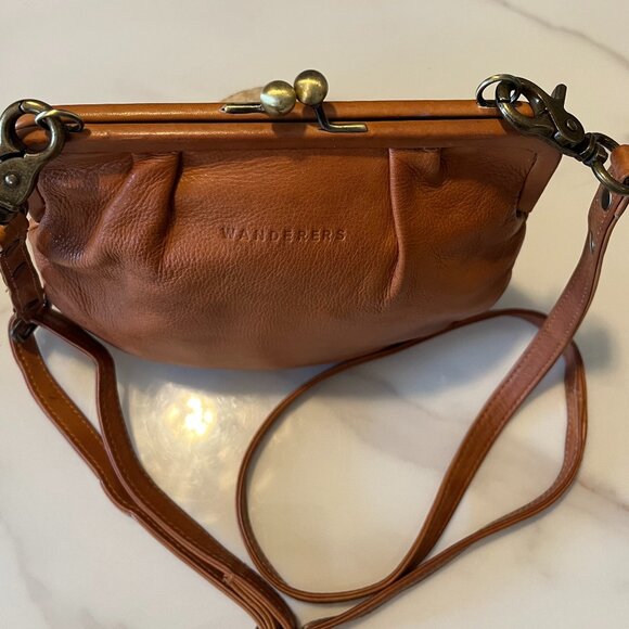 Wanderers Travel Co Versailles Evening Leather Kisslock Crossbody NWOT - Picture 4 of 11